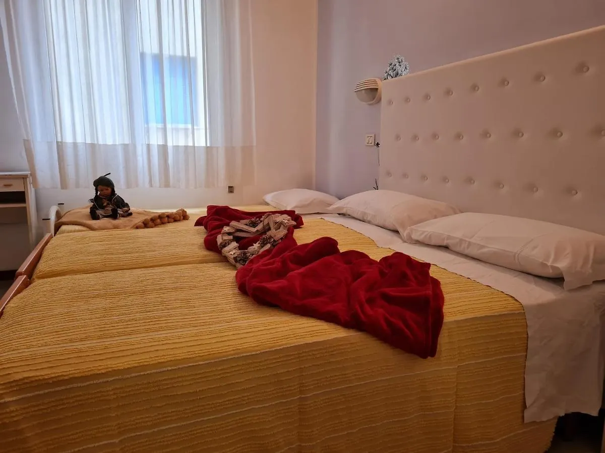 Hotel Marconi Miramare Rimini 3*,  Italien